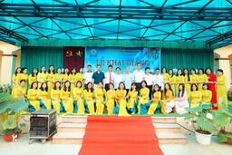 Trường THCS Thị trấn Văn Giang long trọng tổ chức lễ khai giảng năm học mới 2022-2023