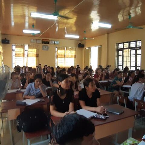 Trường THCS thị trấn Văn Giang tổ chức sinh hoạt chuyên môn theo hướng nghiên cứu bài học